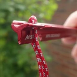 MSR Mini Groundhog Tent Stakes 6Pk 6 MSR Mini Groundhog Tent Stakes 6Pk -Snowys Shop 0029057 mini groundhog tent stakes 6pk