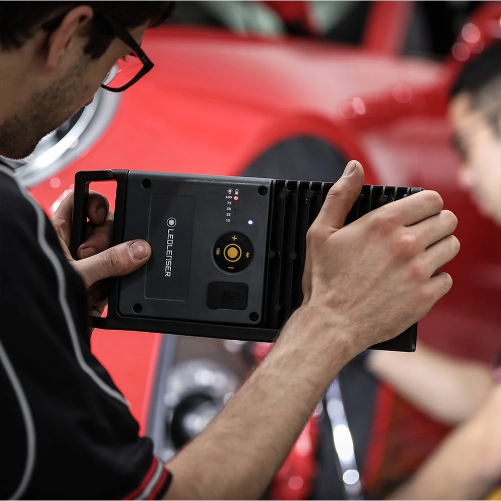 Ledlenser IF8R Rechargeable Work Light & Power Bank 8 Ledlenser IF8R Rechargeable Work Light & Power Bank - Image 6