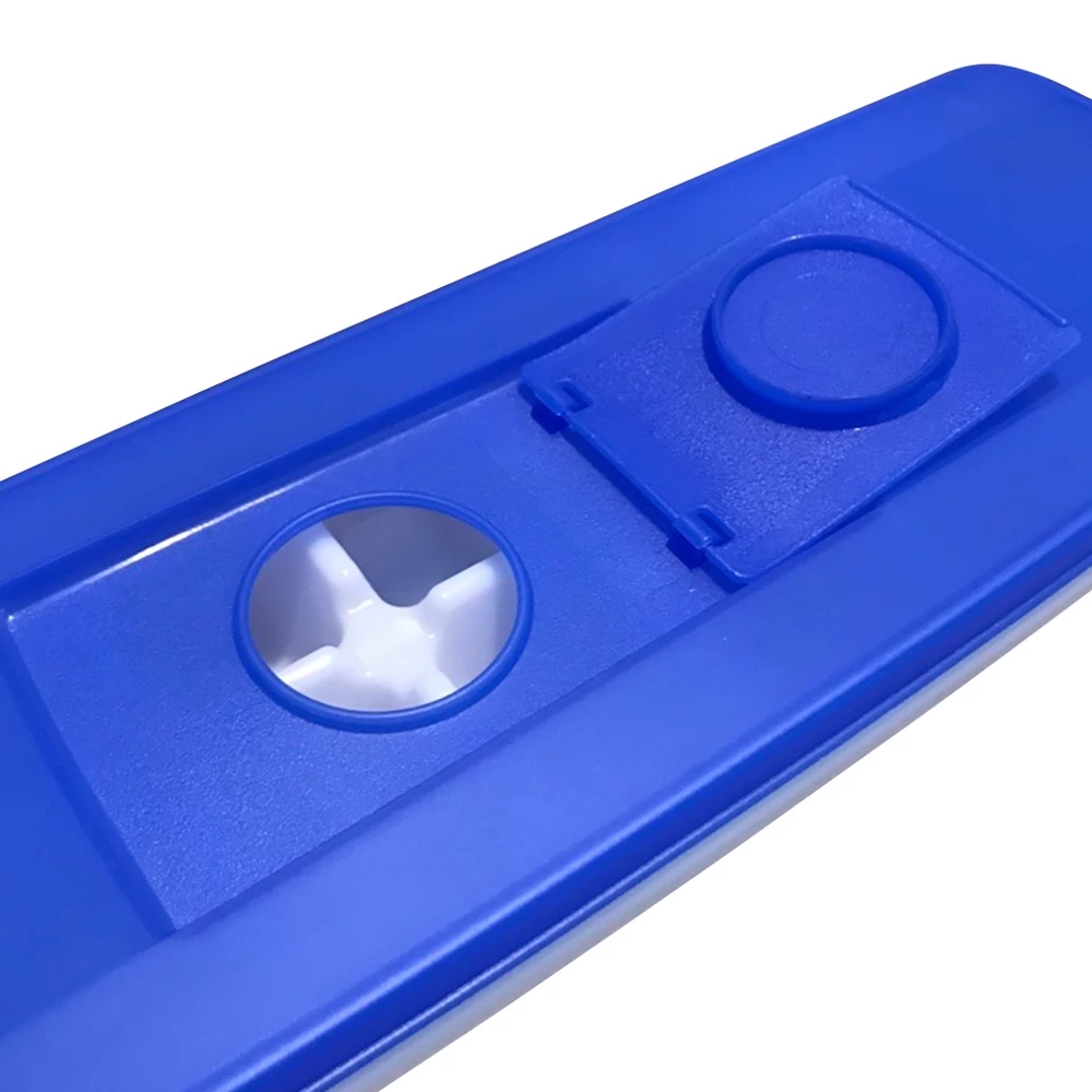 Avanti Ice Cube Tray With Spill−Proof Lid 5 Avanti Ice Cube Tray With Spill−Proof Lid - Image 3