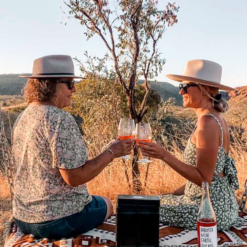 Explorer Box With Wine Glasses -Snowys Shop 1268442 explorer box with wine glasses