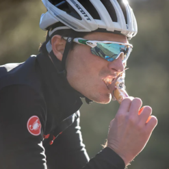 Skratch Labs Raspberry & Lemon Energy Bar -Snowys Shop 1275929 skr anytime energy bar 50g raspberries lemons